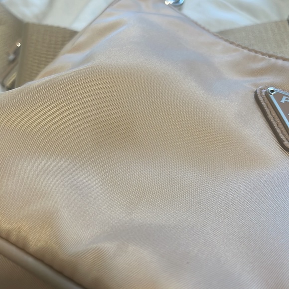 Prada Re-edition Nylon Bag Nude - Picture 7 of 9